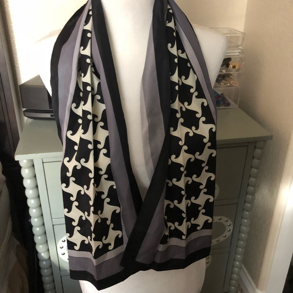 Women’s Neutral Print Scarf